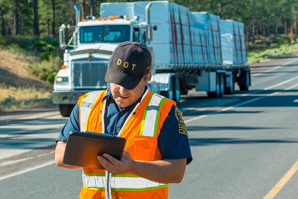 DOT and DHS Shut Down 110 Trucking Schools Tied to 5,000 English-Proficiency Failures