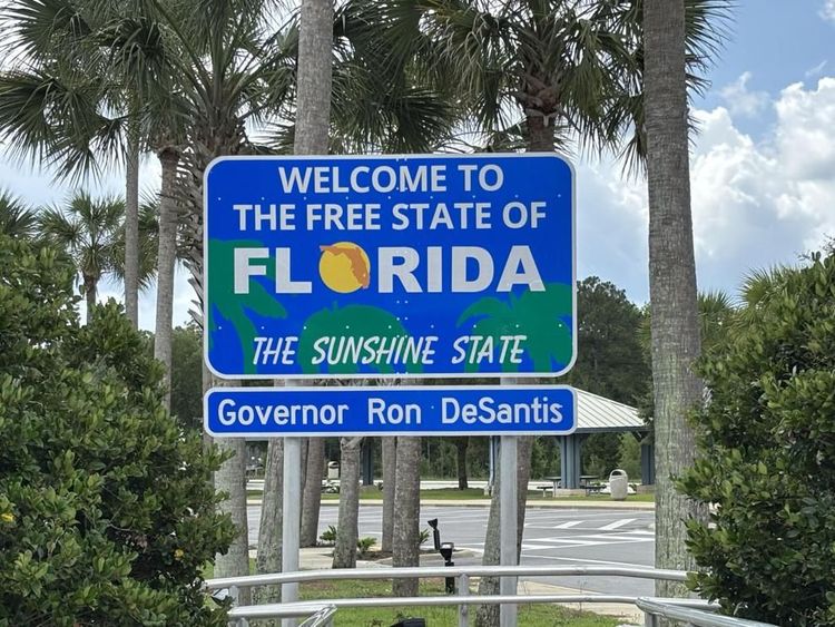 A Florida welcome sign at the welcome center near Pensacola, Fla.
