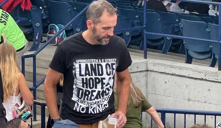 Jack Smith sporting a "No Kings" shirt at the "Power to the People Fest" in Maryland.
