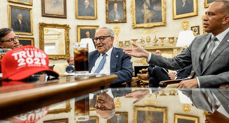 Mike Johnson, Chuck Schumer and Hakeem Jeffries In the Oval Office.