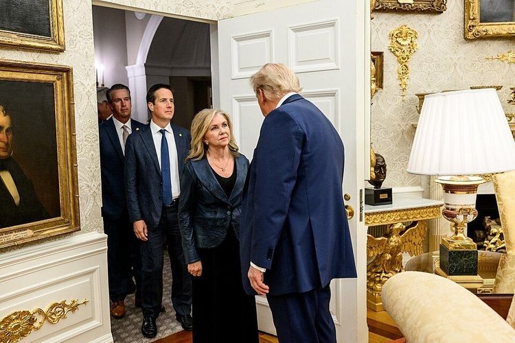 President Trump greets Senator Marsha Blackburn in the Oval office on September 5, 2025.