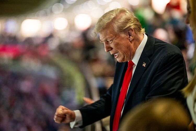 President Trump attends Superbowl LIX